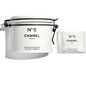 ❗️Moving SALE❗️ Chanel Factory N°5 bath tablets New Limited Edition